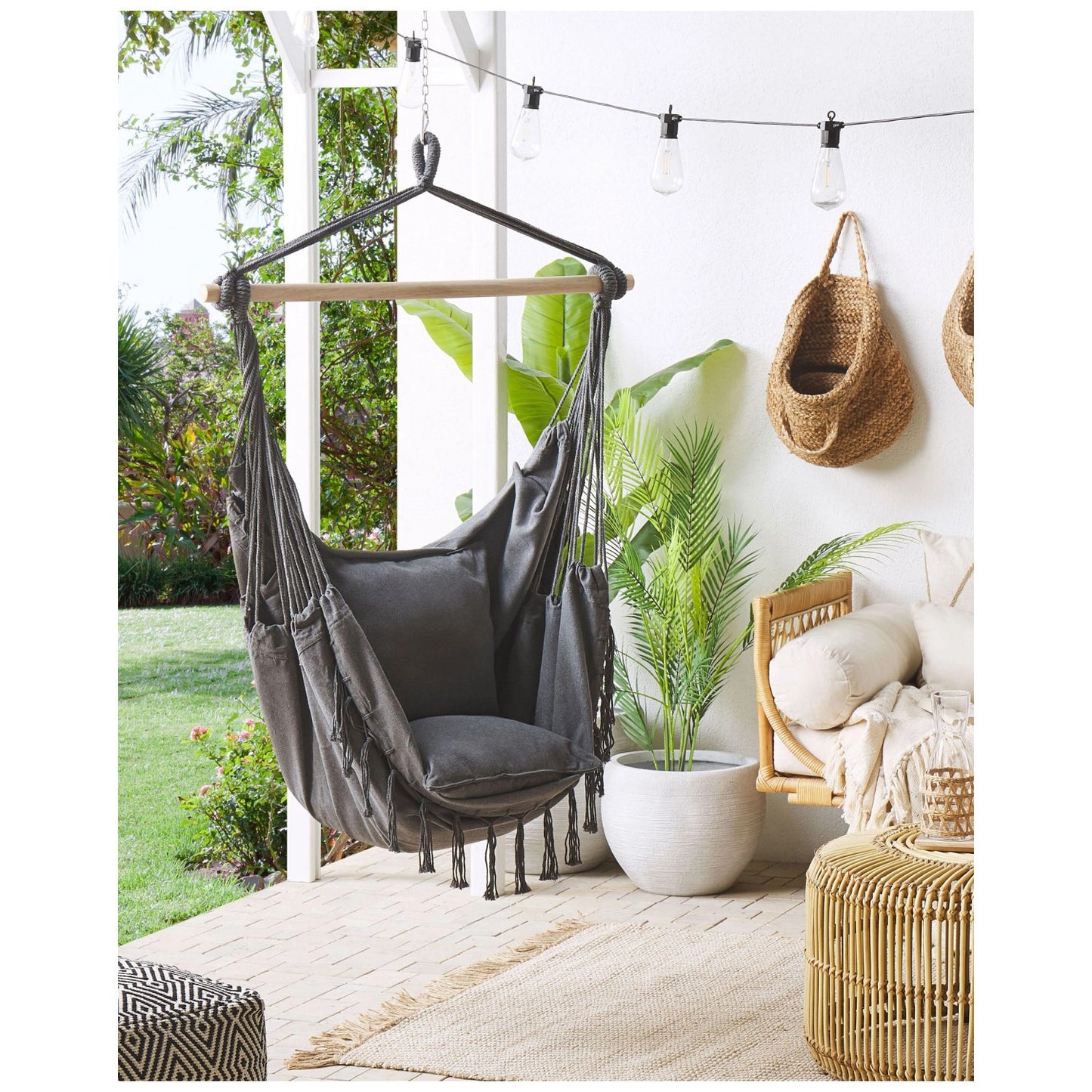 Hammock Chair with Tassels (Black with Black Tassels)